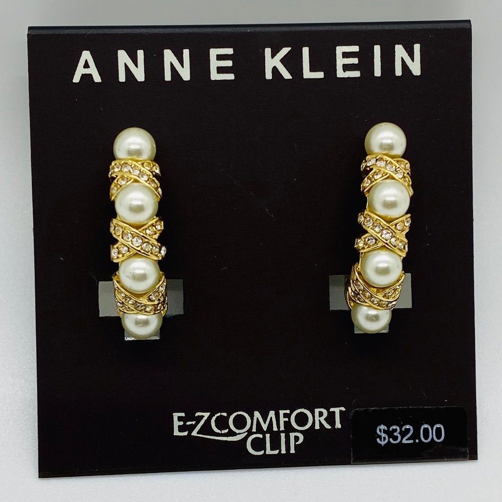 Brand New Anne Klein Chip on Earrings